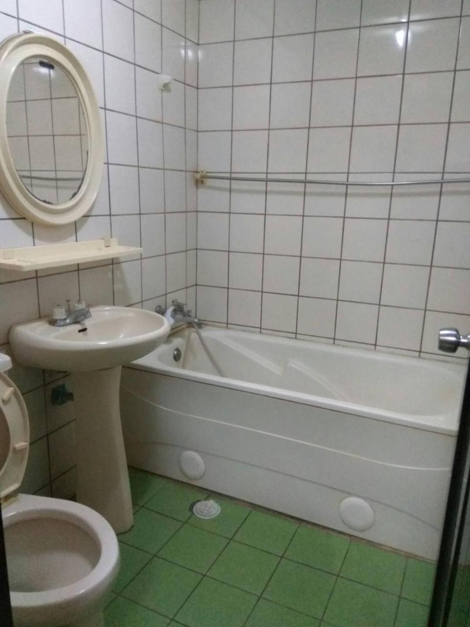 Hua Bin Hotel Yilan エクステリア 写真
